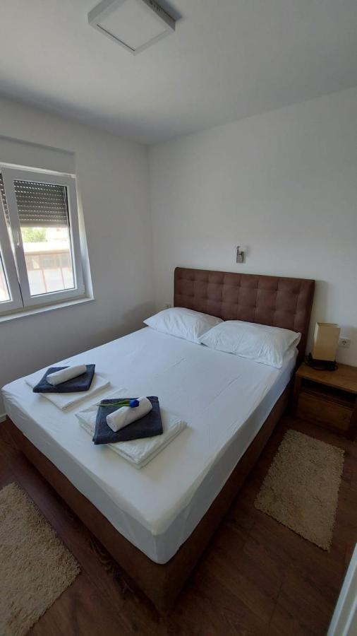 Appartement Navis à Supetarska Draga Extérieur photo